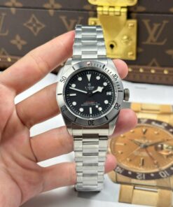Tudor Black Bay Steel M79730 Best Replica Watch Black Dial ZF Factory 41mm