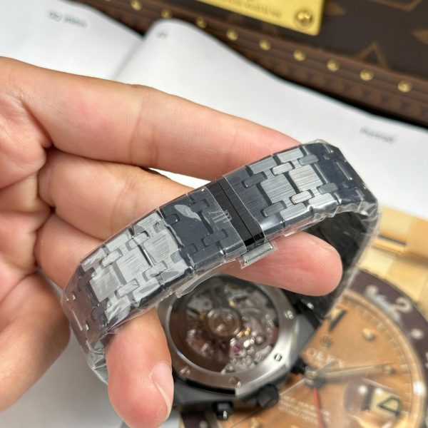 Audemars Piguet Imitation Watch Royal Oak Chronograph 26240 Black Ceramic Charcoal Blue Dial APS 41mm - Image 13