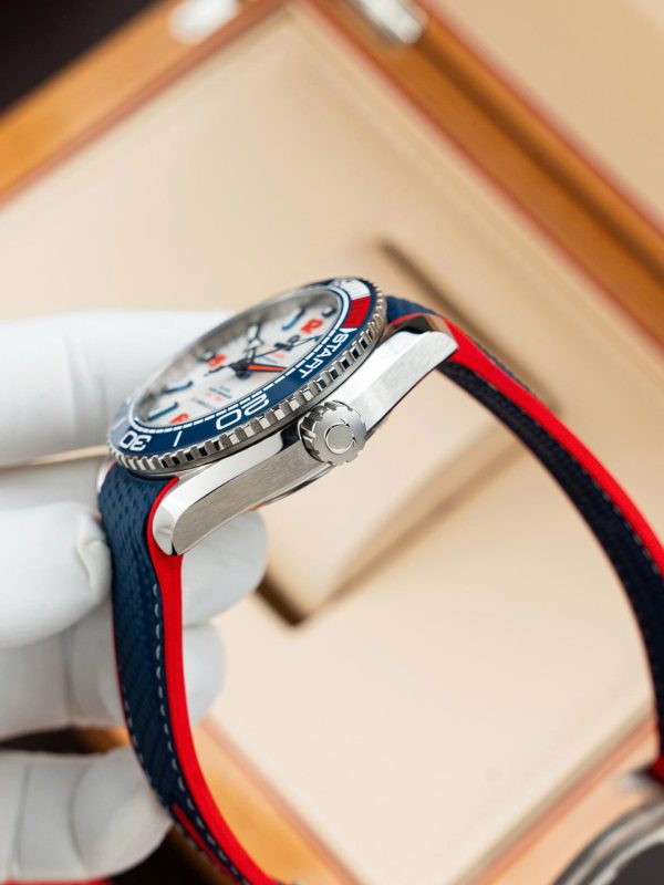 Omega Seamaster Planet Ocean 600M Replica Watches White Dial Rubber Strap VS Factory 43,5mm - Image 10