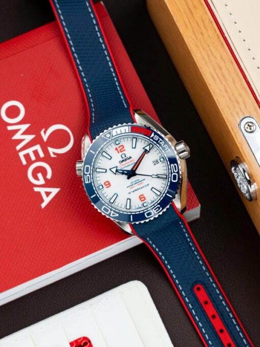 Omega Seamaster Planet Ocean 600M Replica Watches White Dial Rubber Strap VS Factory 43,5mm - Image 2