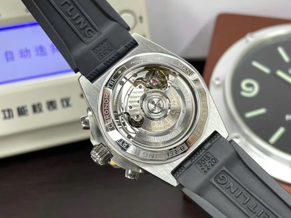 Breitling Luxury Replica Watches Super Chronomat B01 Ice Blue Dial Rubber Strap 44mm - Image 7