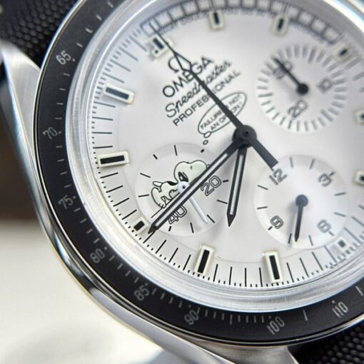 Omega Luxury Fake Watches Speedmaster Apollo 13 Silver Snoopy Manual Winding OM Factory 42mm - Image 7