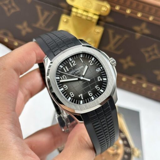 Patek Philippe Aquanaut 5167 Knock Off Watches Gray Dial Rubber Strap BBF Factory 40mm - Image 2