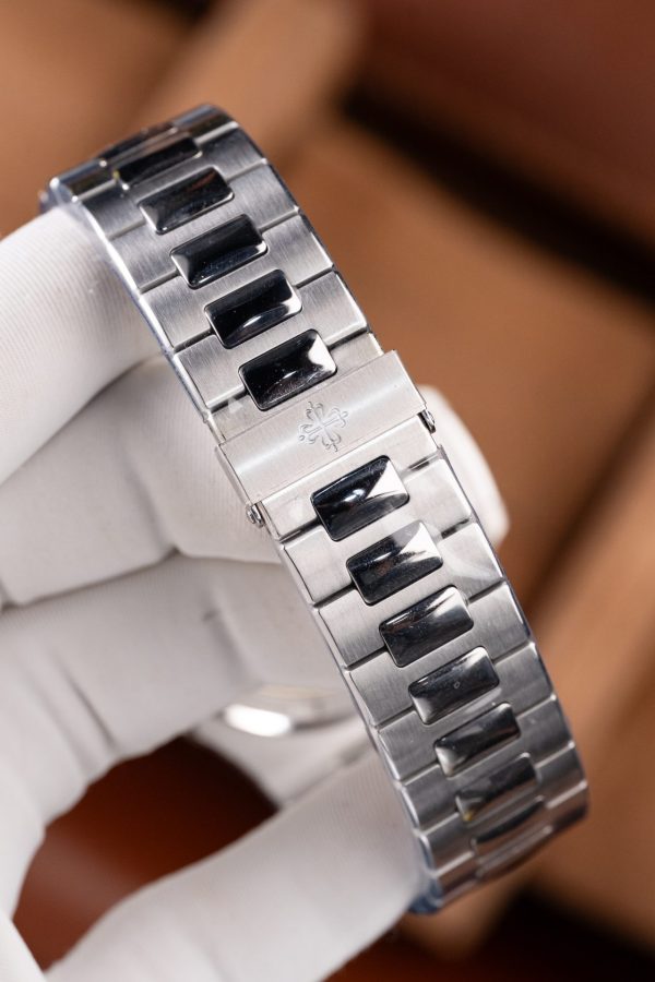 Patek Philippe Nautilus 5711 Tiffany Dial Metal Wire Imitation Watches BBF Factory 40mm - Image 13