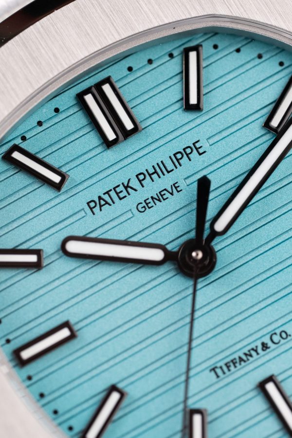 Patek Philippe Nautilus 5711 Tiffany Dial Metal Wire Imitation Watches BBF Factory 40mm - Image 5