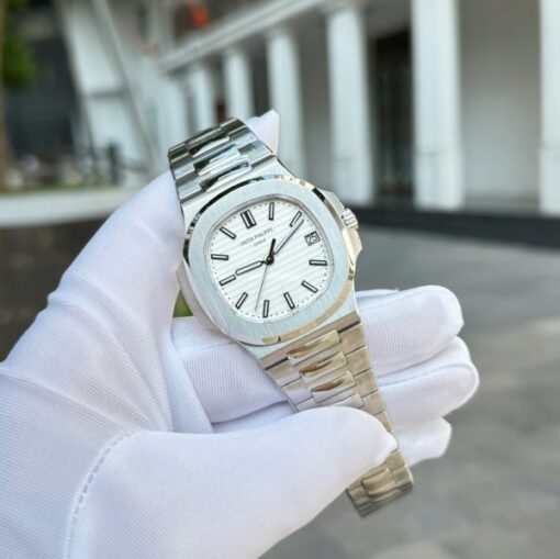 Patek Philippe Nautilus 5711 Best Imitation Watches White Dial Metal Wire BBF Factory 40mm - Image 3