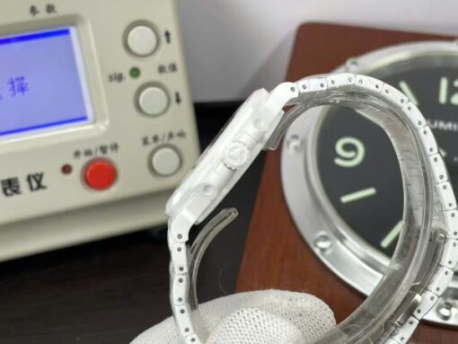 Patek Philippe Luxury Replica Watches Nautilus 5711 White Ceramic Best Quality 40mm - Image 6