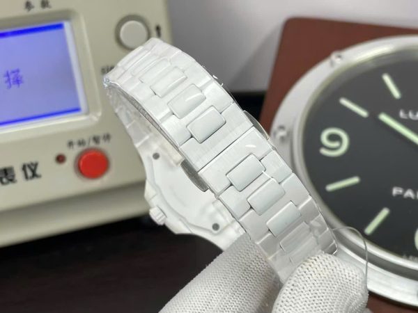 Patek Philippe Luxury Replica Watches Nautilus 5711 White Ceramic Best Quality 40mm - Image 9