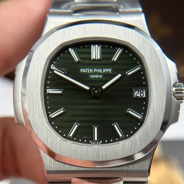 Patek Philippe Nautilus 5711 Best Replica Watches Green Dial Metal Wire BBF Factory 40mm - Image 6