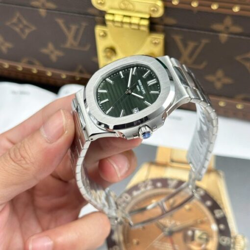 Patek Philippe Nautilus 5711 Best Replica Watches Green Dial Metal Wire BBF Factory 40mm - Image 4