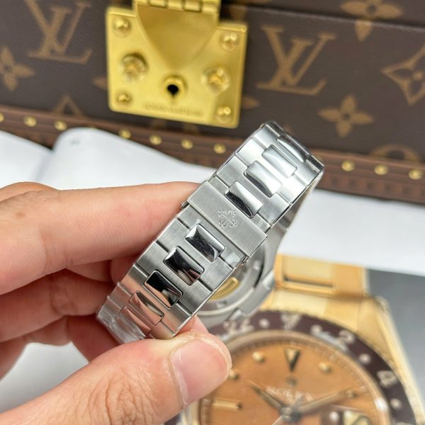 Patek Philippe Nautilus 5711 Best Replica Watches Green Dial Metal Wire BBF Factory 40mm - Image 13