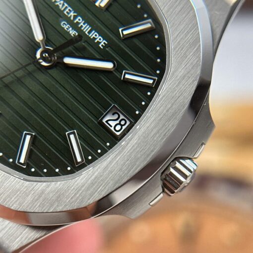Patek Philippe Nautilus 5711 Best Replica Watches Green Dial Metal Wire BBF Factory 40mm - Image 7