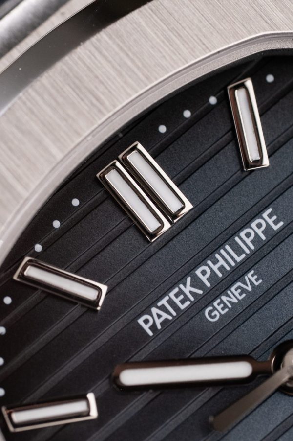 Patek Philippe Nautilus 5711 Replica Watches Blue Dial Metal Wire BBF Factory 40mm - Image 6