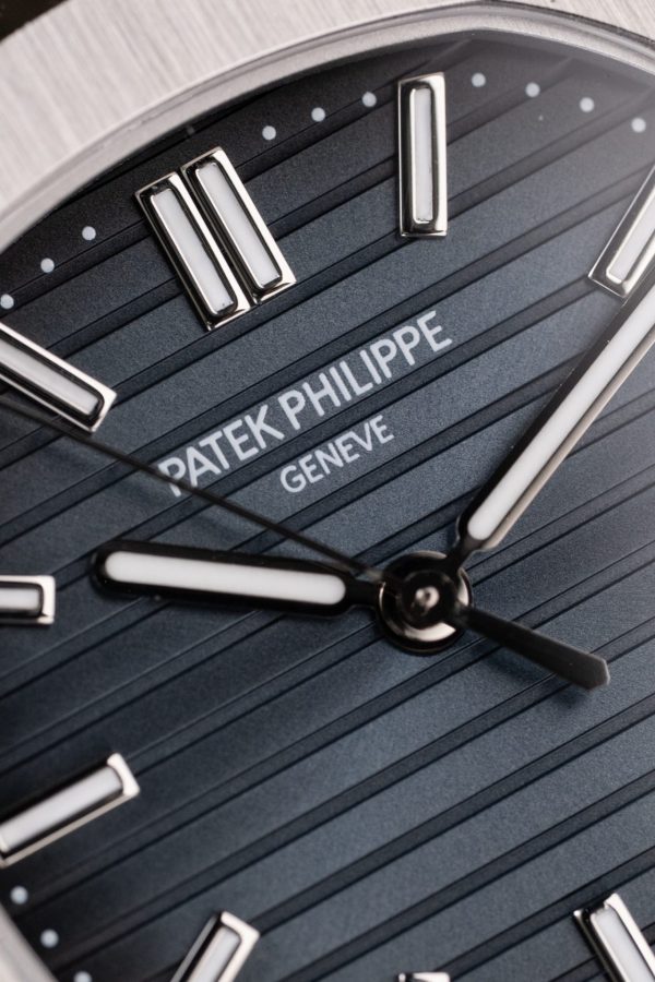 Patek Philippe Nautilus 5711 Replica Watches Blue Dial Metal Wire BBF Factory 40mm - Image 5