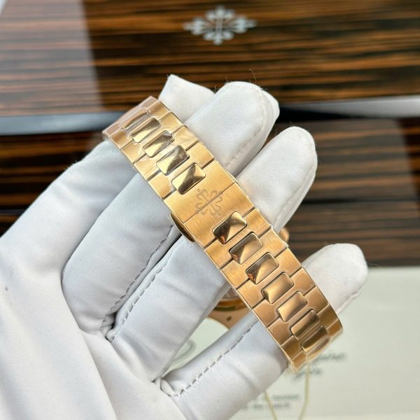 Patek Philippe Nautilus 5712R Imitation Watches Gray Dial Metal Wire Engraving Machine PPF Factory 40mm - Image 9