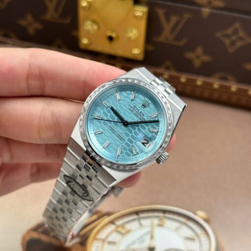Rolex Land-Dweller 127236 Imitation Watches Ice Blue Dial Honeycomb Pattern Bezel Diamonds CZ Baguette Custom 36mm - Image 4