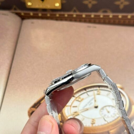 Rolex Land-Dweller 127336 Ice Blue Dial Honeycomb Pattern Replica Watches Diamonds CZ Baguette Custom 40mm - Image 9