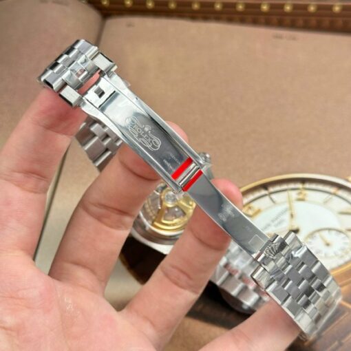 Rolex Land-Dweller 127336 Ice Blue Dial Honeycomb Pattern Replica Watches Diamonds CZ Baguette Custom 40mm - Image 12
