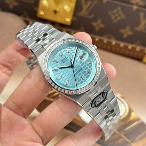 Rolex Land-Dweller 127336 Ice Blue Dial Honeycomb Pattern Replica Watches Diamonds CZ Baguette Custom 40mm - Image 3