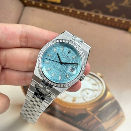 Rolex Land-Dweller 127336 Ice Blue Dial Honeycomb Pattern Replica Watches Diamonds CZ Baguette Custom 40mm - Image 4