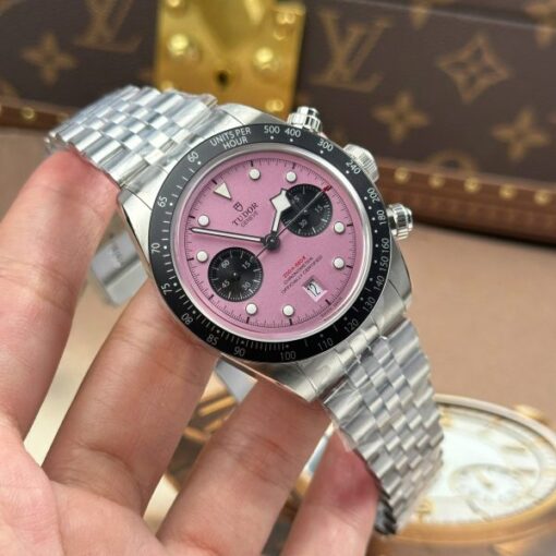 Tudor Black Bay Chronograph Copies Watches Pink Dial Metal Wire ZF Factory 41mm - Image 3