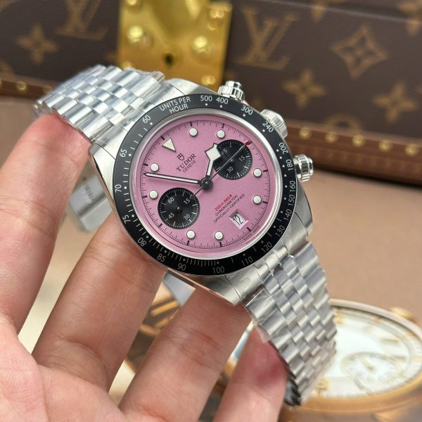 Tudor Black Bay Chronograph Copies Watches Pink Dial Metal Wire ZF Factory 41mm - Image 3