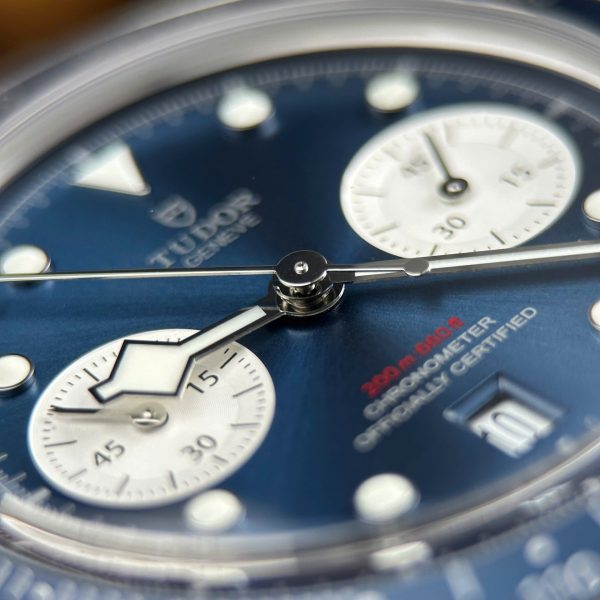 Tudor Black Bay Chronograph Replica Watches Blue Dial Metal Wire ZF Factory 41mm - Image 6