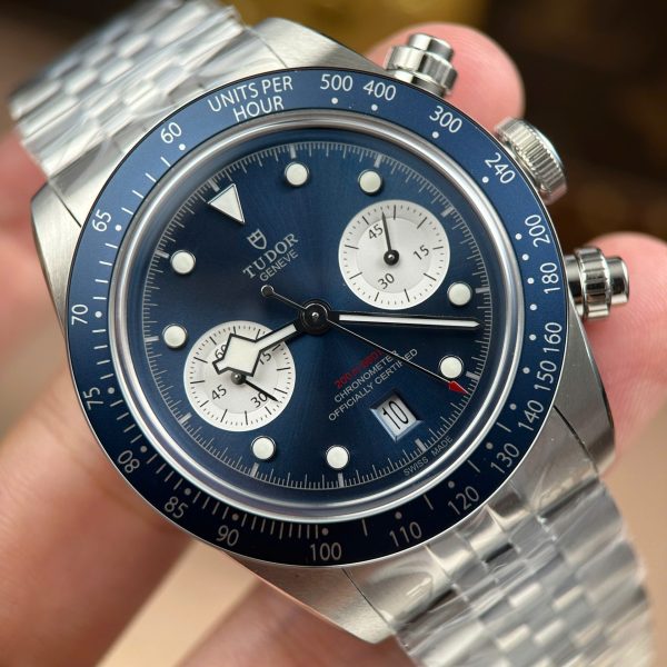 Tudor Black Bay Chronograph Replica Watches Blue Dial Metal Wire ZF Factory 41mm - Image 5