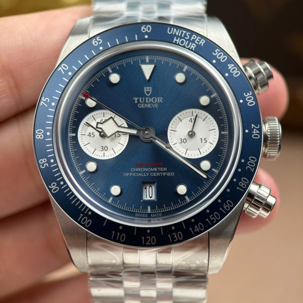 Tudor Black Bay Chronograph Replica Watches Blue Dial Metal Wire ZF Factory 41mm - Image 4
