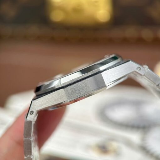 Audemars Piguet Royal Oak 15450 Replica Watches Blue Dial Automatic Movement ZF Factory 37mm - Image 12