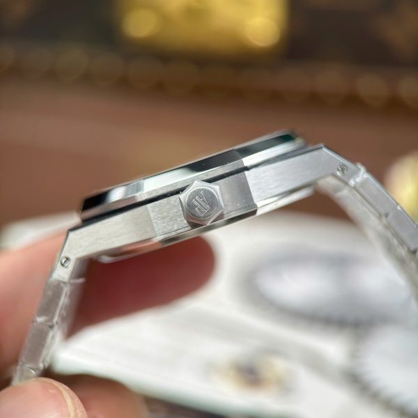 Audemars Piguet Royal Oak 15450 Imitation Watches Gray Dial Automatic Movement ZF Factory 37mm - Image 11