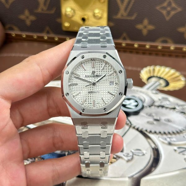 Audemars Piguet Royal Oak 15450 Knock Off Watches White Dial Automatic Movement ZF Factory 37mm - Image 2