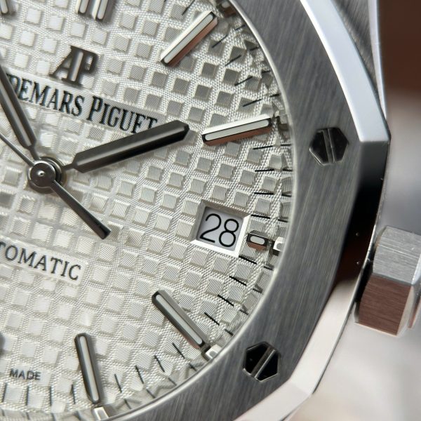 Audemars Piguet Royal Oak 15450 Knock Off Watches White Dial Automatic Movement ZF Factory 37mm - Image 6
