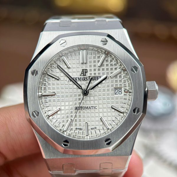 Audemars Piguet Royal Oak 15450 Knock Off Watches White Dial Automatic Movement ZF Factory 37mm - Image 5