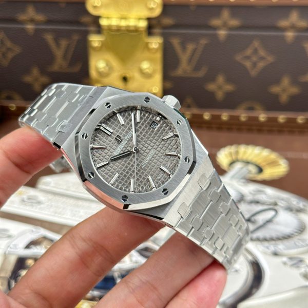 Audemars Piguet Royal Oak 15450 Imitation Watches Gray Dial Automatic Movement ZF Factory 37mm - Image 3