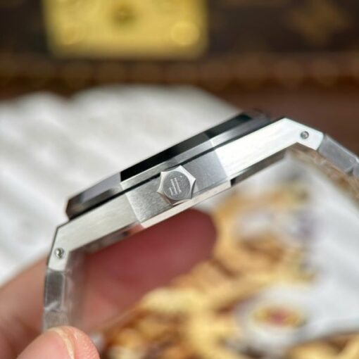Audemars Piguet Royal Oak 15510BC Replica Watches Ice Blue Automatic Movement ZF Factory 41mm - Image 10