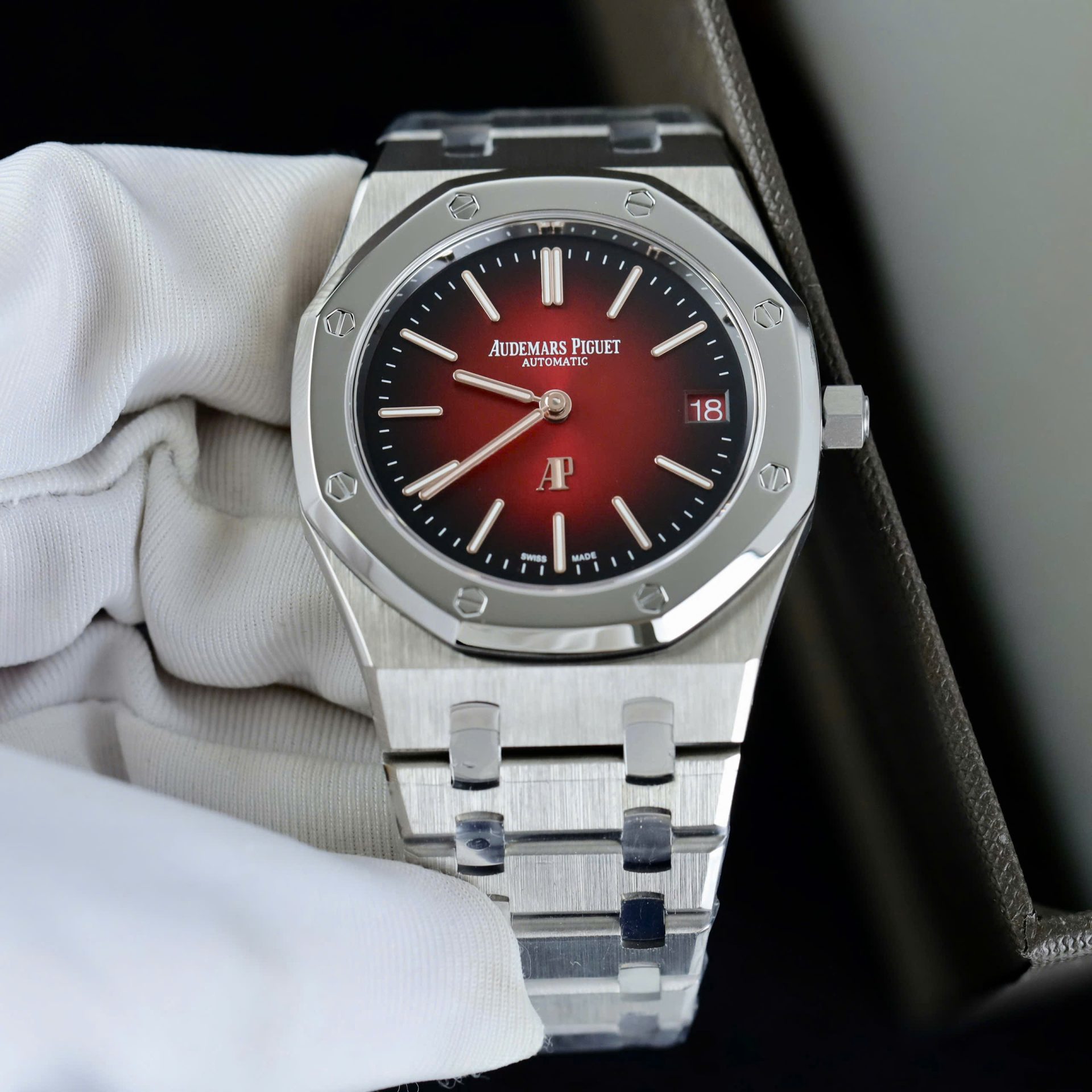 Audemars Piguet Royal Oak Extra-thin Jumbo 16202 Replica Watches Smoked Burgundy Dial ZF Factory 39mm