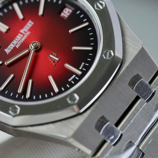 Audemars Piguet Royal Oak Extra-thin Jumbo 16202 Replica Watches Smoked Burgundy Dial ZF Factory 39mm - Image 8