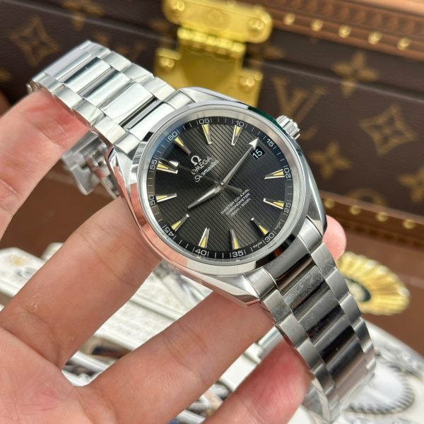 Omega Seamaster Aqua Terra 150M Luxury Fake Watches Green Dial Metal Wire VS Factory 41mm - Image 4