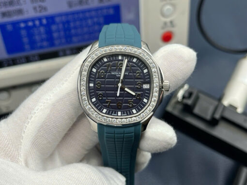 Patek Philippe Aquanaut 5268G Imitation Watches Charcoal Blue Dial Rubber Strap PPF Factory 38,8mm