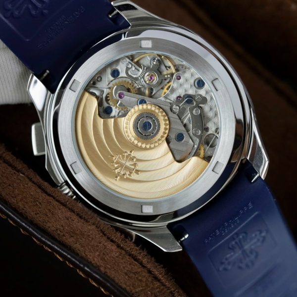 Patek Philippe Aquanaut 5968G Replica Watches Blue Dial Rubber Strap 42.2mm - Image 11