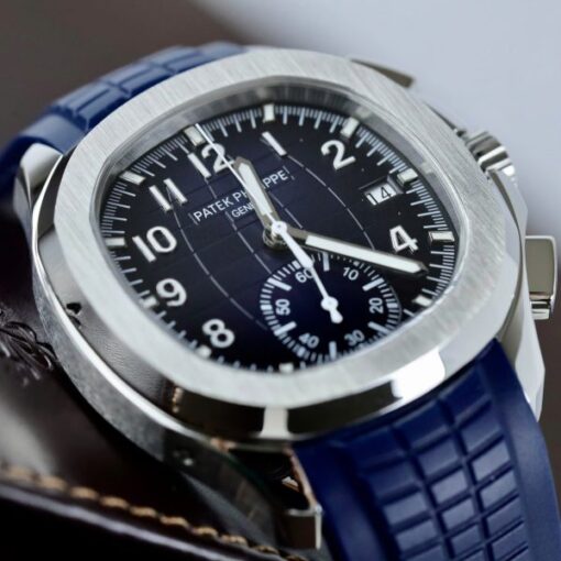 Patek Philippe Aquanaut 5968G Replica Watches Blue Dial Rubber Strap 42.2mm - Image 6