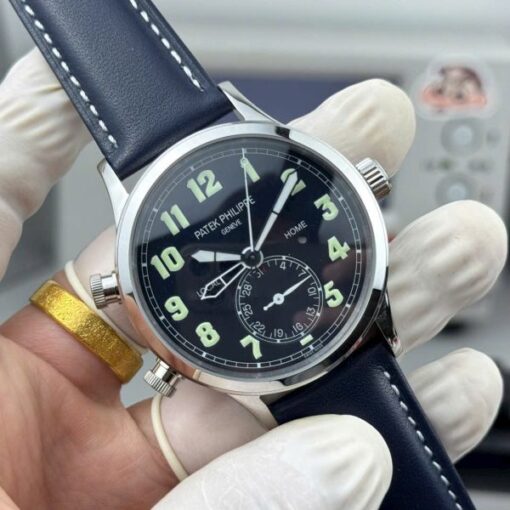 Patek Philippe Replica Watches Calatrava Pilot Travel Time 5524G Blue Dial Leather Strap 42mm - Image 3