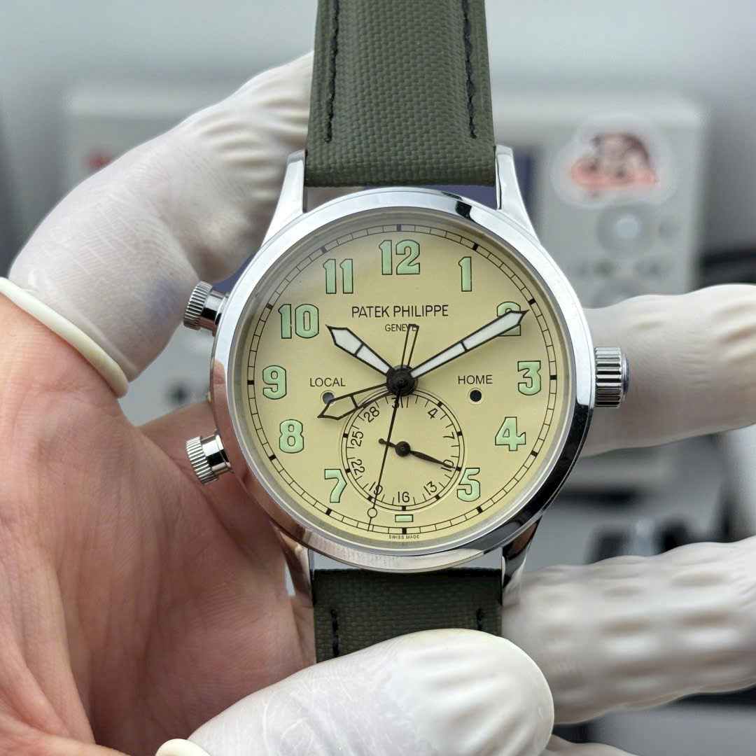 Patek Philippe Calatrava Pilot Travel Time 5524G Luxury Imitation Watches 42mm