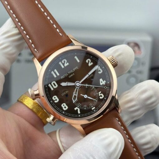 Patek Philippe Best Replica Watches Calatrava Pilot Travel Time 5524R Brown Dial Leather Strap 42mm - Image 3