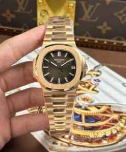 Alternative view of Patek Philippe Nautilus 5711 Rose Gold Replica Watches Brown Dial Metal Wire BBF Factory 40mm
