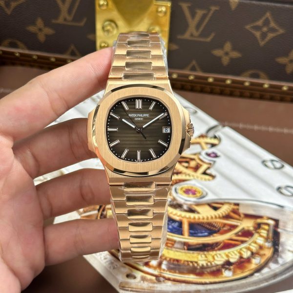 Patek Philippe Nautilus 5711 Rose Gold Replica Watches Brown Dial Metal Wire BBF Factory 40mm - Image 2