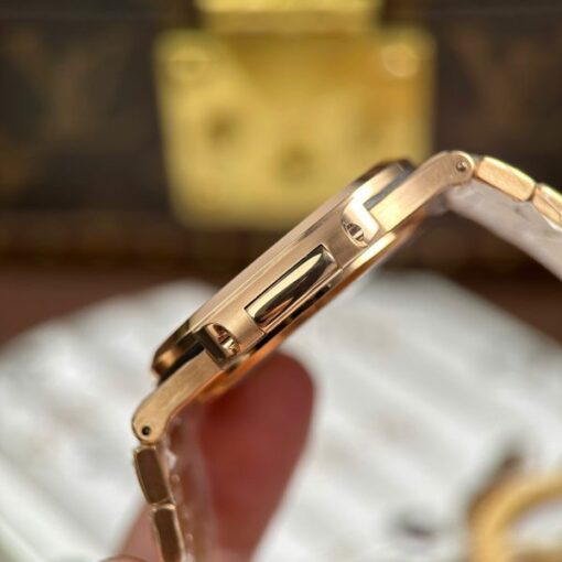 Patek Philippe Nautilus 5711 Rose Gold Replica Watches Brown Dial Metal Wire BBF Factory 40mm - Image 9