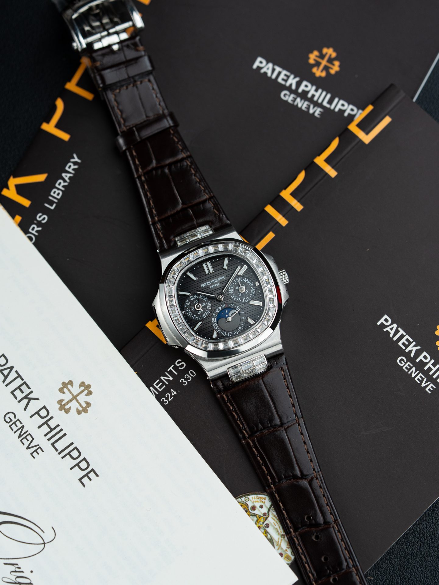 Patek Philippe Nautilus 5740 Knock Off Watches Gray Dial Automatic Movement Leather Strap 40mm