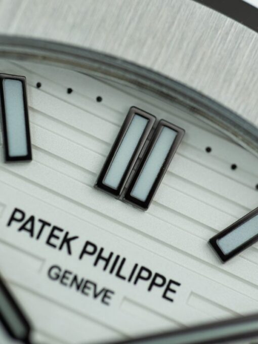 Patek Philippe Nautilus 5740 Replica Watches White Dial Automatic Movement 40mm - Image 4